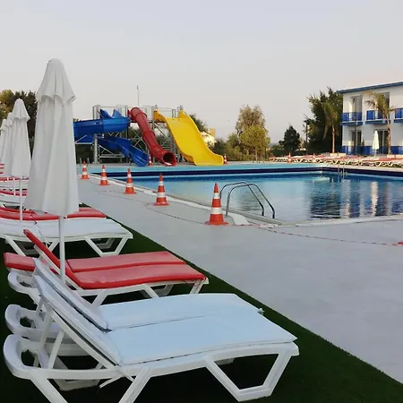 студия N Cyprus Apartment Dherinia
